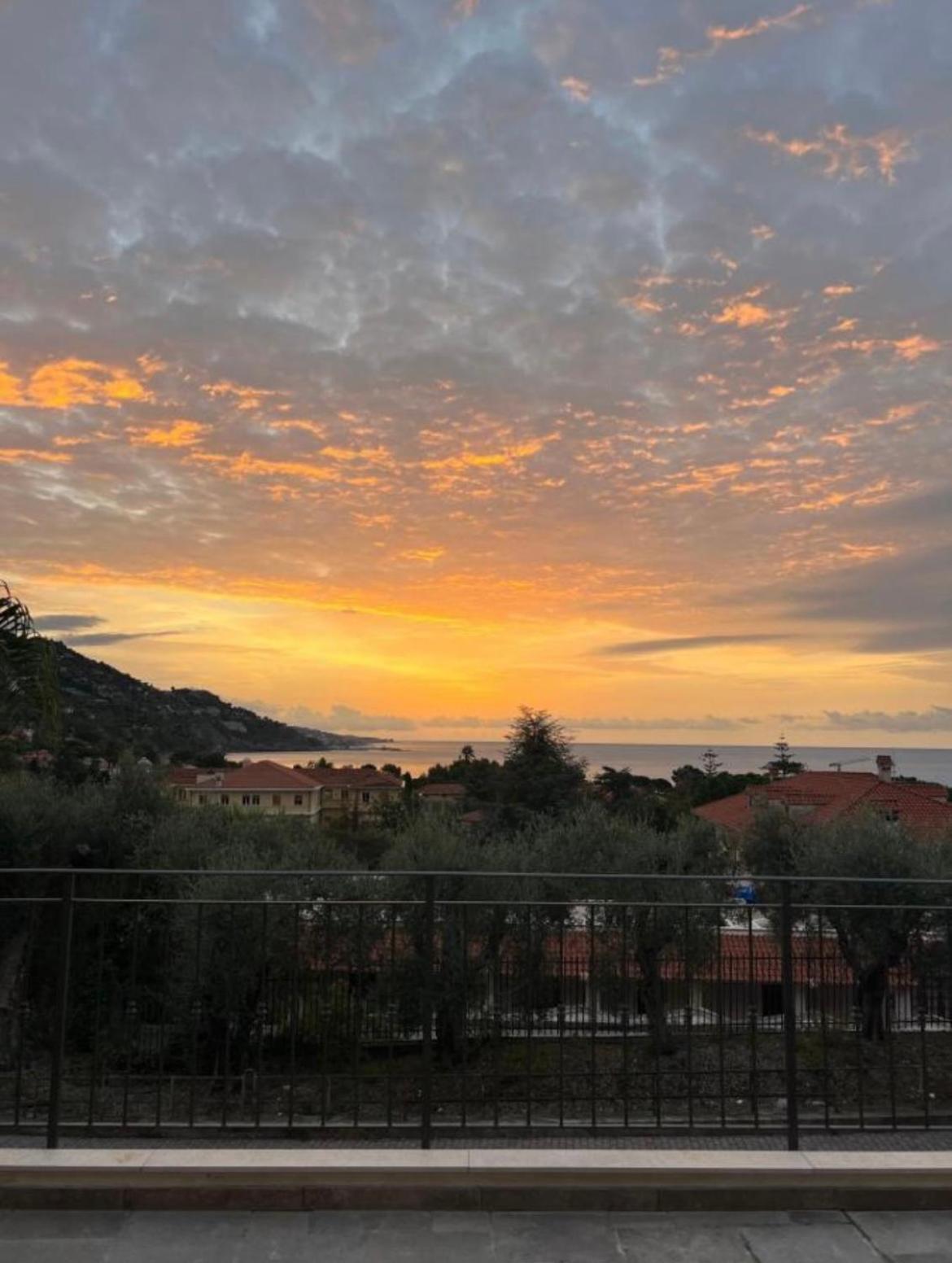 Corso Montecarlo Daire Ventimiglia Dış mekan fotoğraf